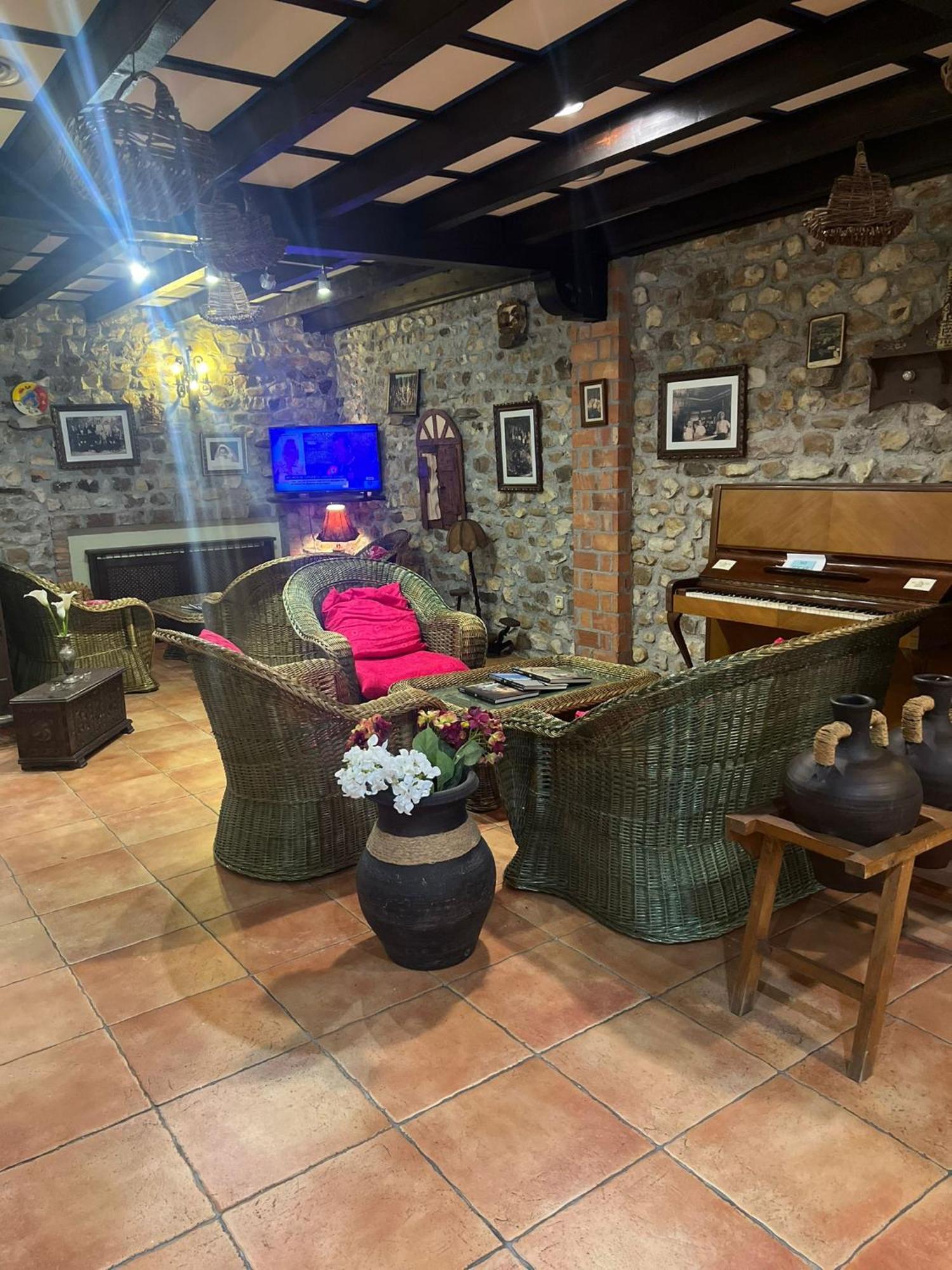 Hotel El Bricial โซโตเดกังกัส ภายนอก รูปภาพ