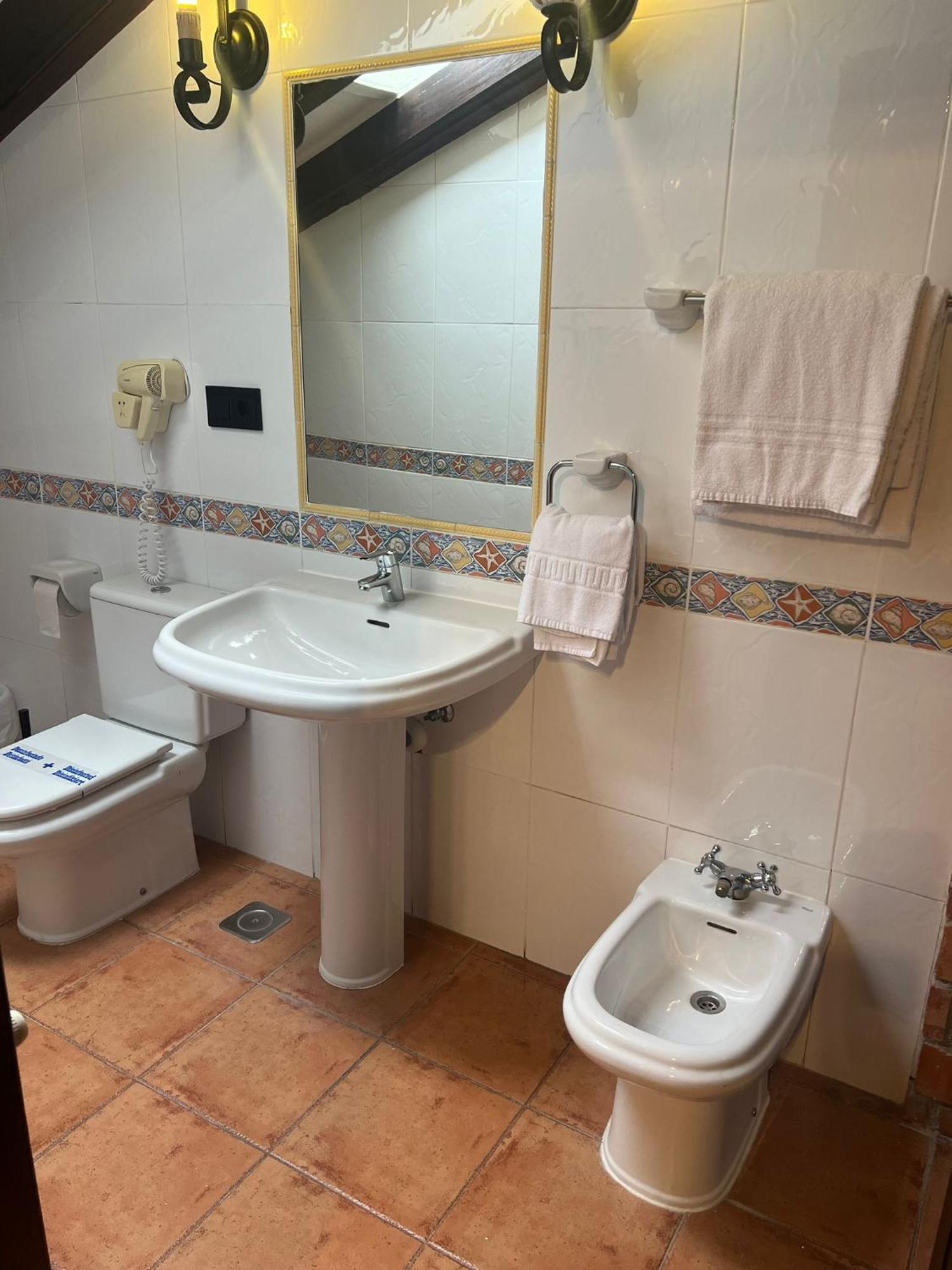 Hotel El Bricial โซโตเดกังกัส ภายนอก รูปภาพ